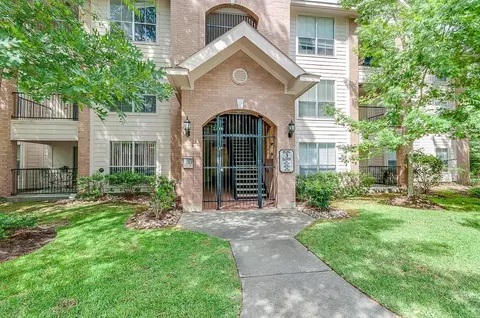 8051 Bay Branch Dr #333, The Woodlands, TX 77382