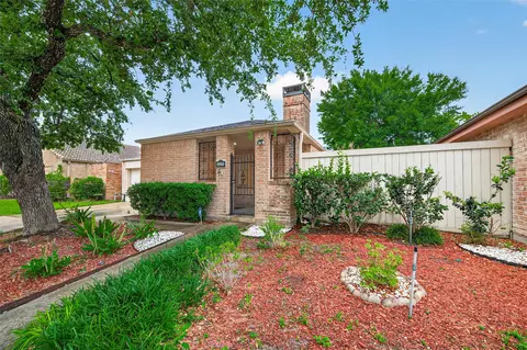 14222 Stokesmount Dr, Houston, TX 77077