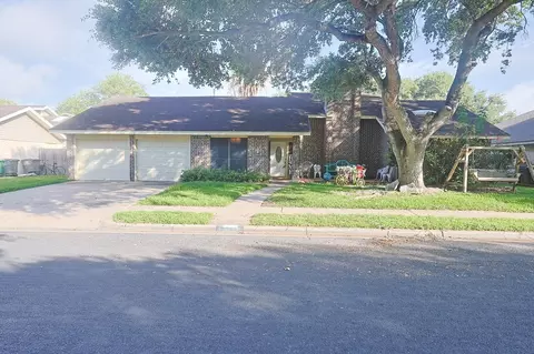 110 Santa Fe, Victoria, TX 77904