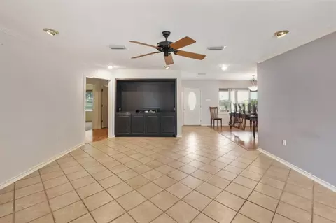 6625 E Post Rd, Kyle, TX 78640 photo 10