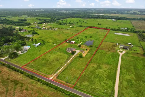 1405 Big Hill Rd, Winnie, TX 77665