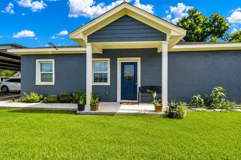 702 Ghinaudo Rd, Brazoria, TX 77422
