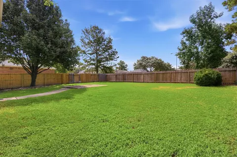 Exterior - 723 Slate Valley Ln, Spring, TX 77373 photo 3 of 3