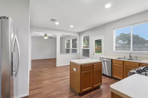 Other - 723 Slate Valley Ln, Spring, TX 77373 photo 2 of 10