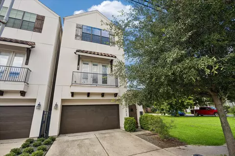 1915 Spring St, Houston, TX 77007