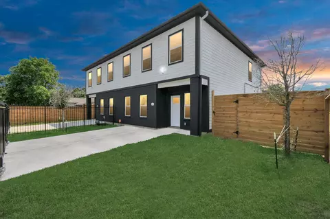 8406 Parnell St #A/B, Houston, TX 77051