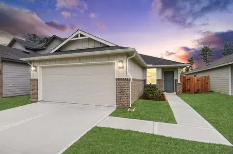 18720 Loom Dr, Conroe, TX 77306
