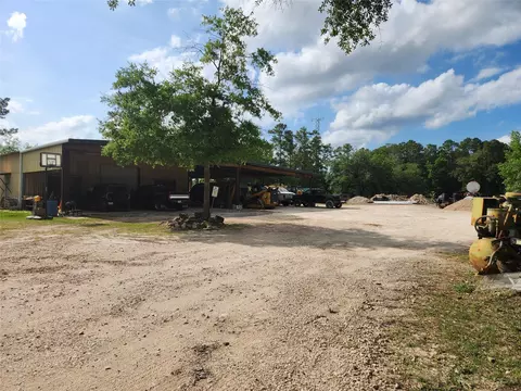 22589 Cuttler Rd, New Caney, TX 77357