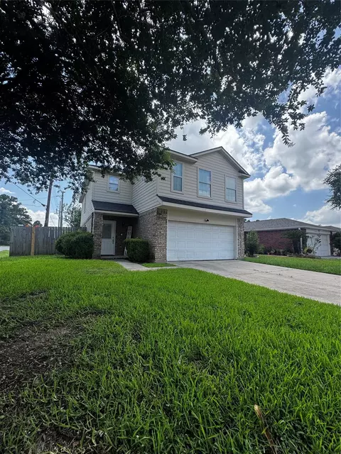 13703 Paxton Dr, Houston, TX 77014