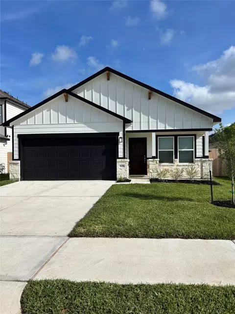 426 Magnetic Hill Dr, Crosby, TX 77532