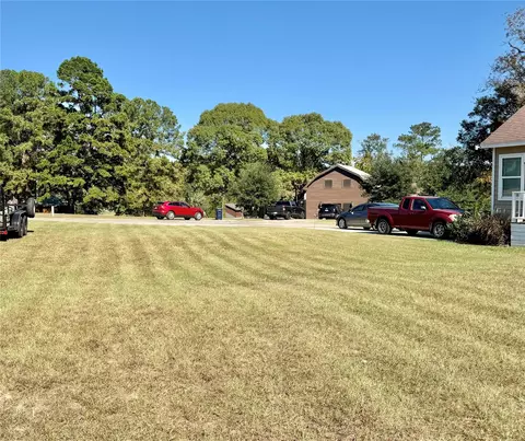 18 Oakland Ct, Huntsville, TX 77340