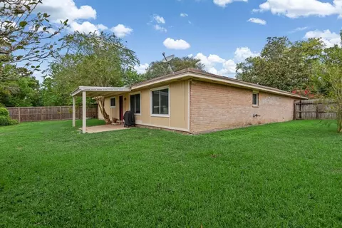 Exterior - 5822 Fallengate Dr, Spring, TX 77373 photo 5 of 5