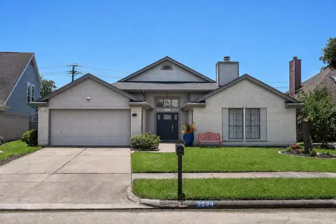 2524 Hadley Cir, Sugar Land, TX 77478