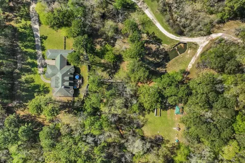 250 Critter Creek Rd, Coldspring, TX 77331