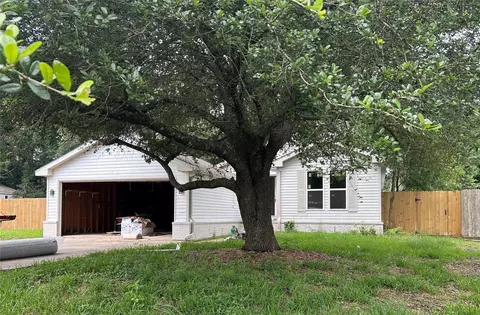 16222 Wild Oak Ln, Conroe, TX 77302