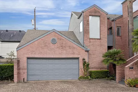 2214 Nantucket Dr #D, Houston, TX 77057