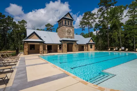 Exterior - 561 Rolling Brook Ln, Pinehurst, TX 77362 photo 6 of 6