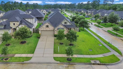View/Area - 561 Rolling Brook Ln, Pinehurst, TX 77362 photo 1 of 7