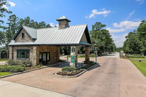 View/Area - 561 Rolling Brook Ln, Pinehurst, TX 77362 photo 4 of 7