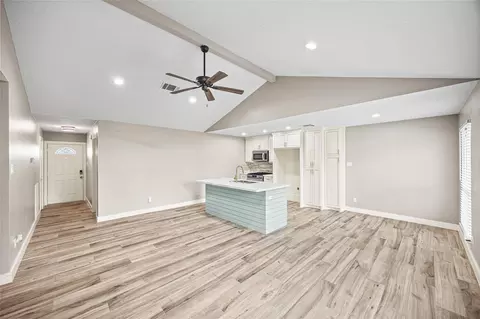 Living - 5923 Dee Dr, Pasadena, TX 77505 photo 1 of 2