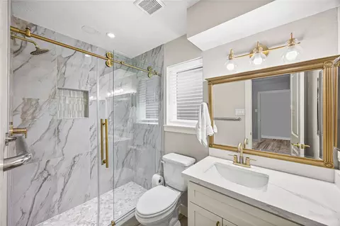 Bath - 5923 Dee Dr, Pasadena, TX 77505 photo 1 of 2