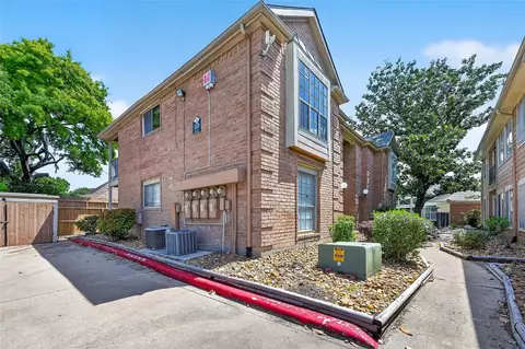 12200 Overbrook Ln #25C, Houston, TX 77077