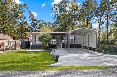 271 St Thomas Dr, Point Blank, TX 77364