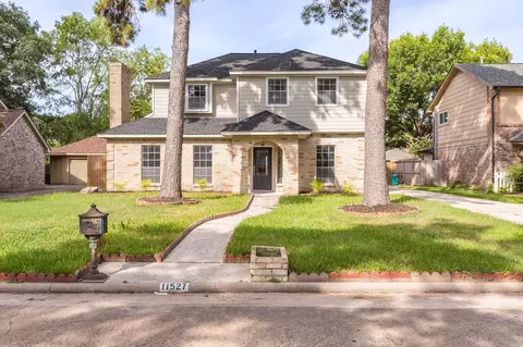 11527 Corola Trail Dr, Houston, TX 77066