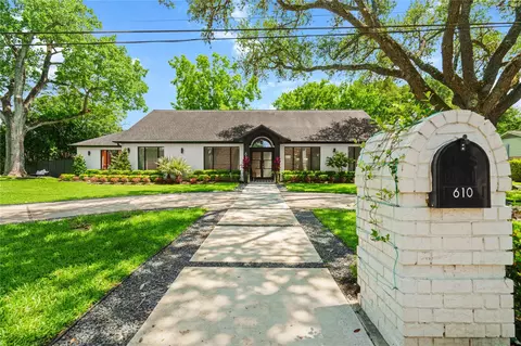 610 Piedmont St, Sugar Land, TX 77478