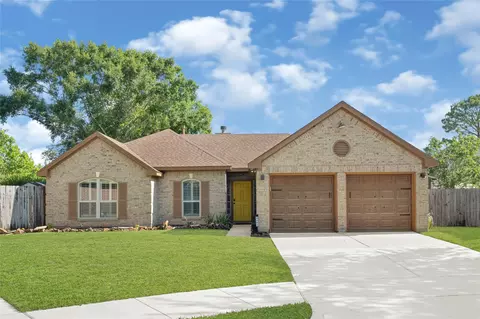 8607 Wood Drift Ct, La Porte, TX 77571