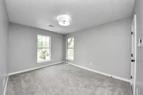 Bedroom - 1105 E Kyle Rd, Clute, TX 77531 photo 1 of 8