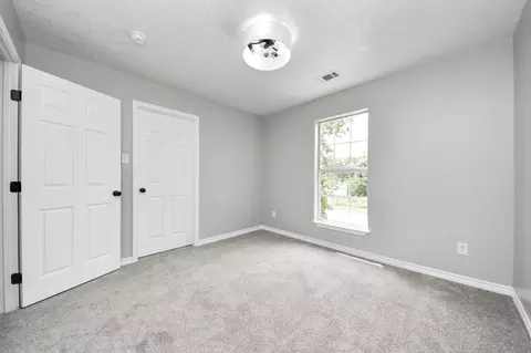 Bedroom - 1105 E Kyle Rd, Clute, TX 77531 photo 8 of 8