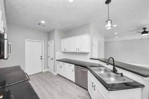 Kitchen - 1105 E Kyle Rd, Clute, TX 77531 photo 1 of 4