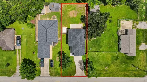 View/Area - 1105 E Kyle Rd, Clute, TX 77531 photo 1 of 2