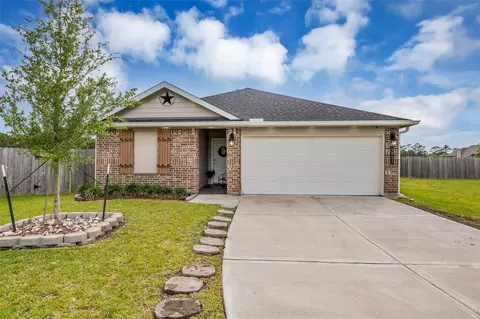 9802 Palm Royal Dr, Baytown, TX 77521