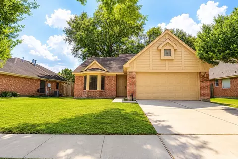 1407 Plumwood Dr, Houston, TX 77014
