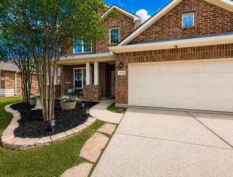 13731 Rolling River Ln, Houston, TX 77044
