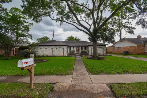 12622 Advance Dr, Houston, TX 77065