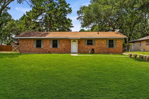 235 Crestway St, Trinity, TX 75862