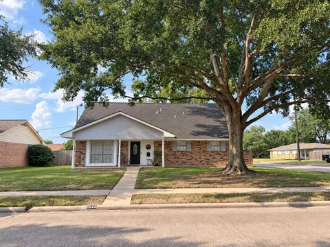 1022 Grace St, Deer Park, TX 77536