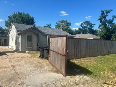 6214 Jim St, Houston, TX 77092