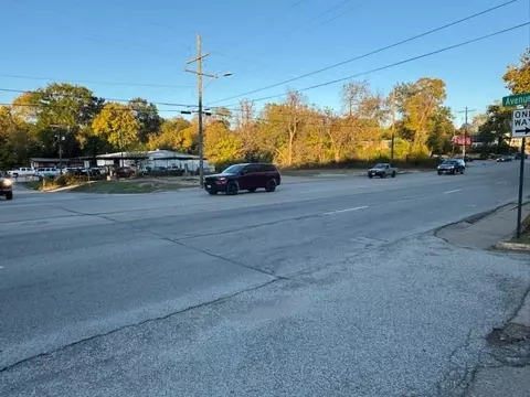 710 And 712 11th St, Huntsville, TX 77340