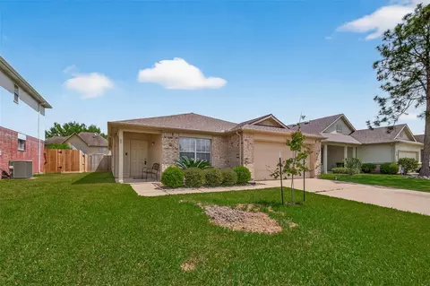 3107 Centennial Village Dr, Pearland, TX 77584