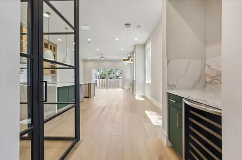 2404 Quenby St, Houston, TX 77005