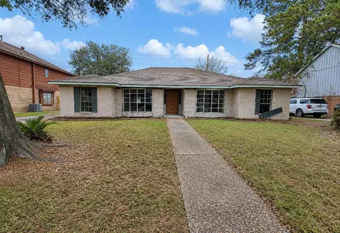 5118 Lawn Arbor Dr, Houston, TX 77066