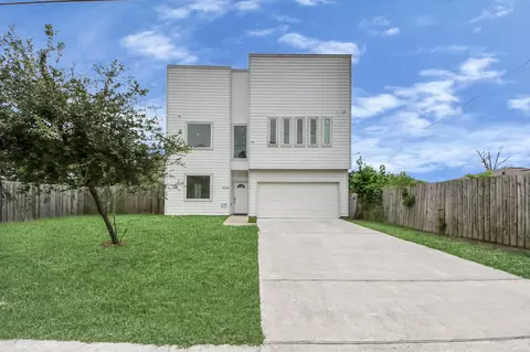 4228 Bellfort St, Houston, TX 77051