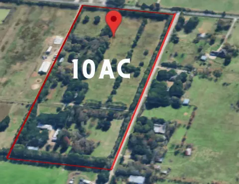 20402 Peters Rd, Crosby, TX 77532