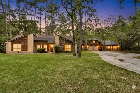 1714 Coe Rd, Pinehurst, TX 77362
