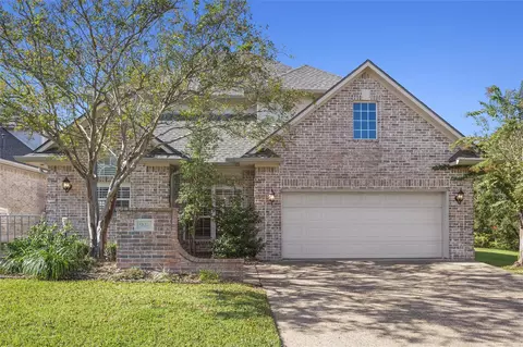 902 Grand Oaks Cir, College Station, TX 77840