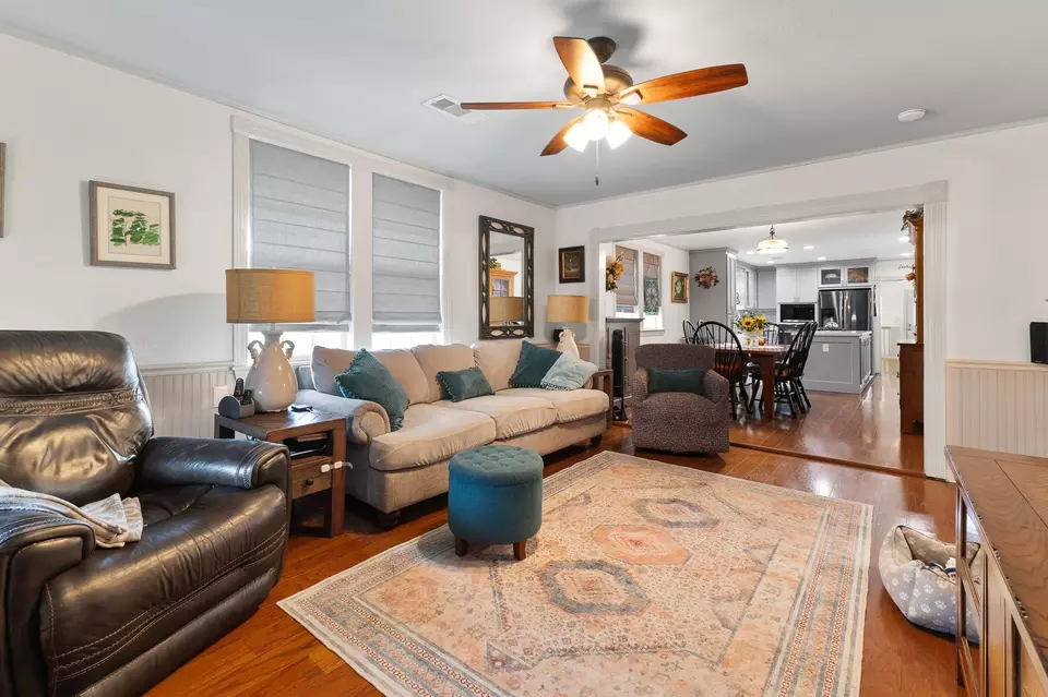 Living - 2120 73rd St, Galveston, TX 77551 photo 1 of 3